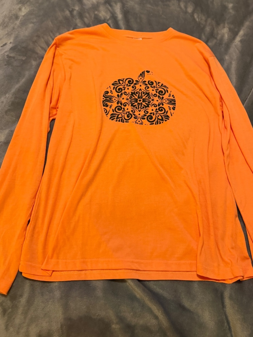 Women's XL Orange Black Pumpkin Graphic Long Sleeve Halloween Shirt